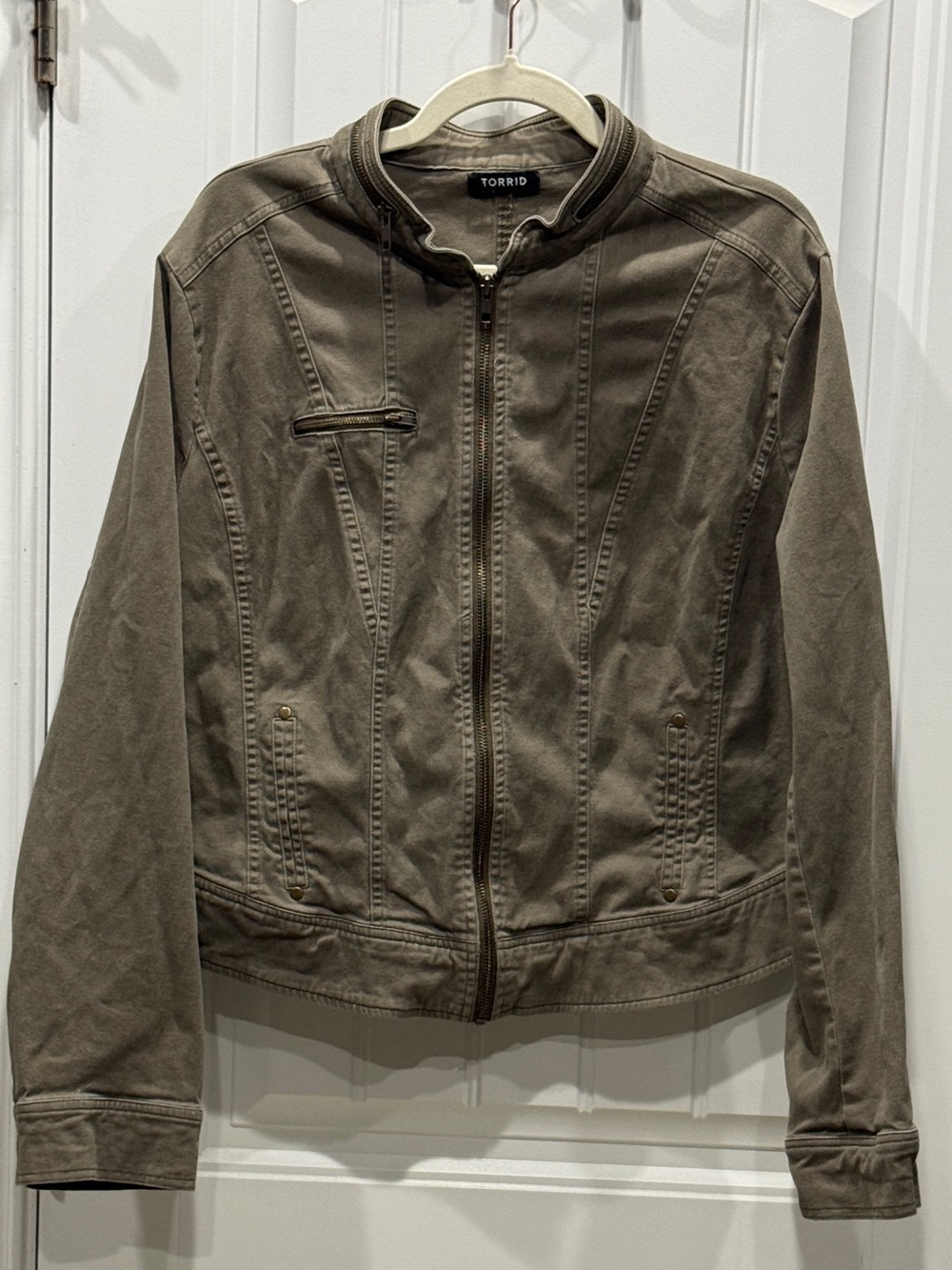 Torrid Women’s Size 2 Plus Stretch Cotton Moto Military Jacket EUC